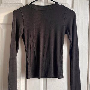 Joah Brown Black Longsleeve